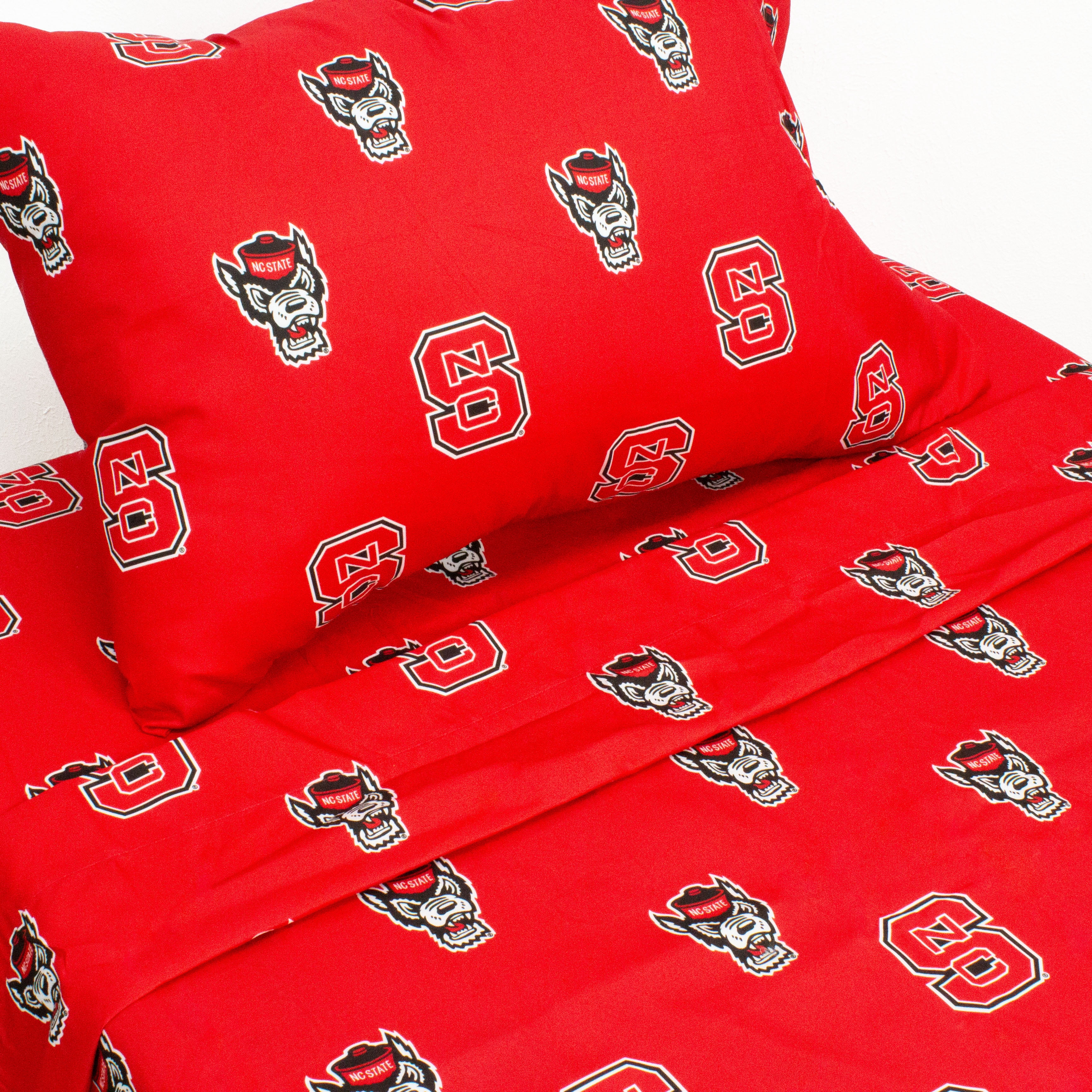 North Carolina State Wolfpack 100% cotton, 3 piece sheet set - flat sheet, fitted sheet, 1 pillow case, Twin XL, Team Colors