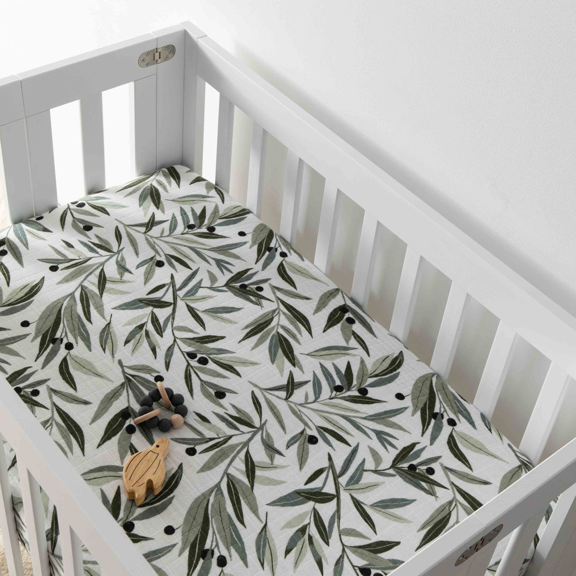 Babyletto Mini Crib Sheet in GOTS Certified Organic Muslin Cotton