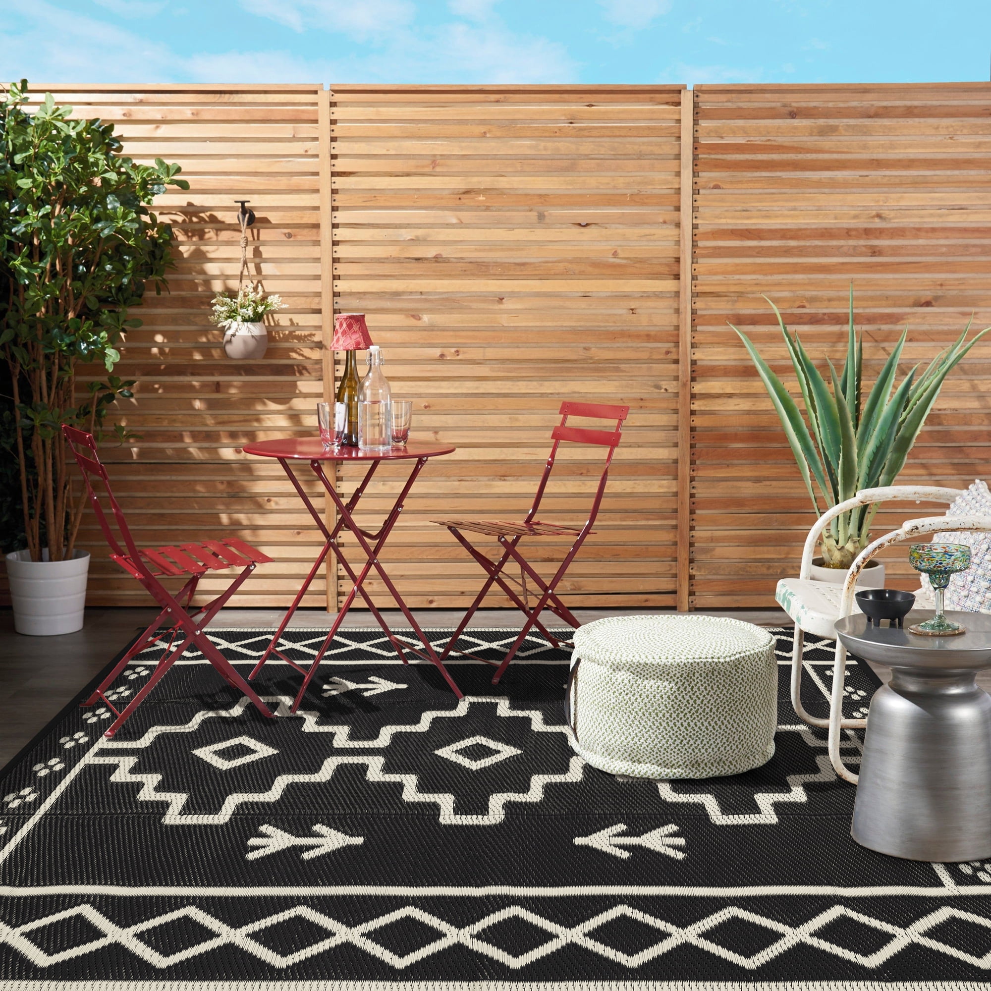Lahome 5x8 Plastic Straw Outdoor Rug Waterproof, Reversible Black Boho Rugs for Outside, Indoor Outdoor Area Rug for Picnic Patio Balcony