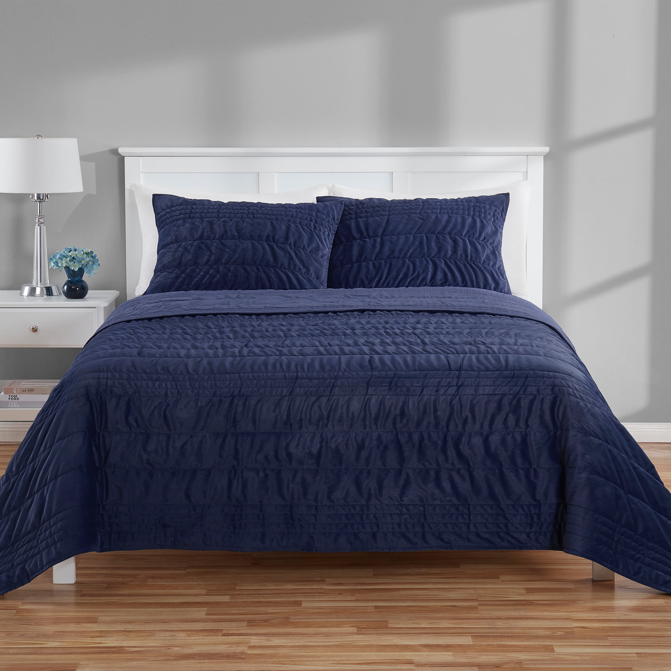 Mainstays Solid Navy Zig Zag Stripe Reversible Crystal Mink Pillow Shams, Standard (2 Count)