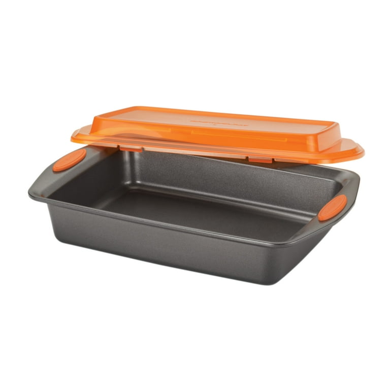 9'' x 13'' (23-cm x 33-cm) Pan With Lid - Shop