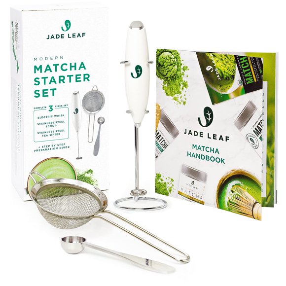 Jade Leaf Matcha – Moderno Juego De Regalo Para Principiantes Que Incluye: Batidor Eléctrico Matcha + Espumador De Leche, Cuchara De Acero Inoxidable, Tamiz De Acero Inoxidable Y Manual Impreso.