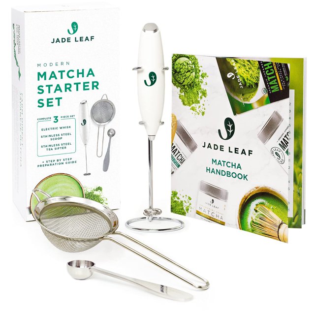Jade Leaf Matcha – Moderno Juego De Regalo Para Principiantes Que Incluye: Batidor Eléctrico Matcha + Espumador De Leche, Cuchara De Acero Inoxidable, Tamiz De Acero Inoxidable Y Manual Impreso.