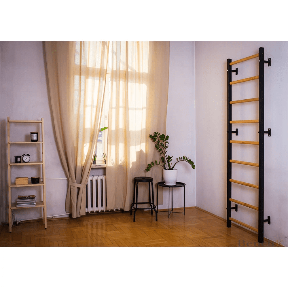 BenchK 700 Black Wall bars whit a steel frame and 9 solid beech rungs