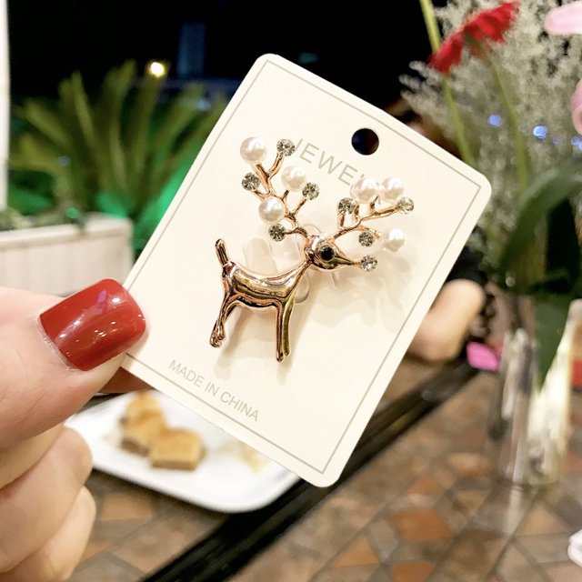 Broche navideño lindo anciano gota de aceite insignia accesorios personalizados dibujos animados serie navideña insignia