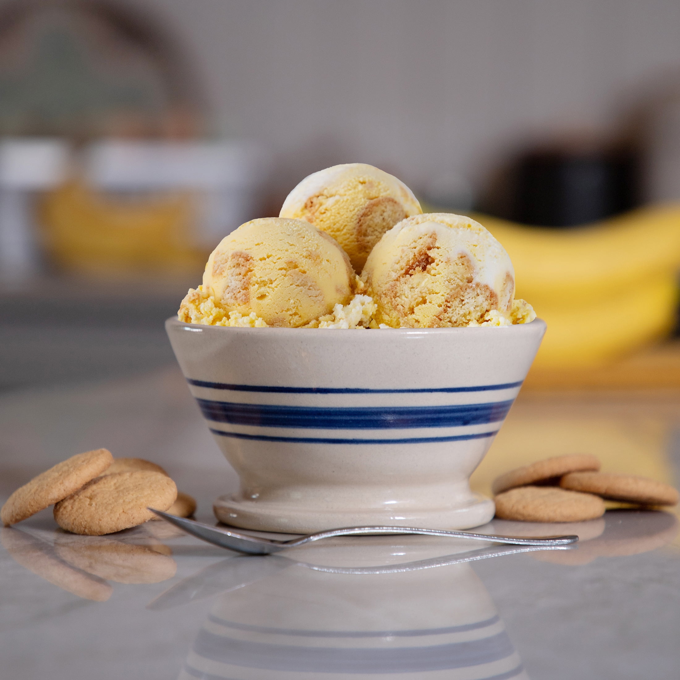 Blue Bell Banana Pudding Ice Cream Half Gallon, 64 fl oz