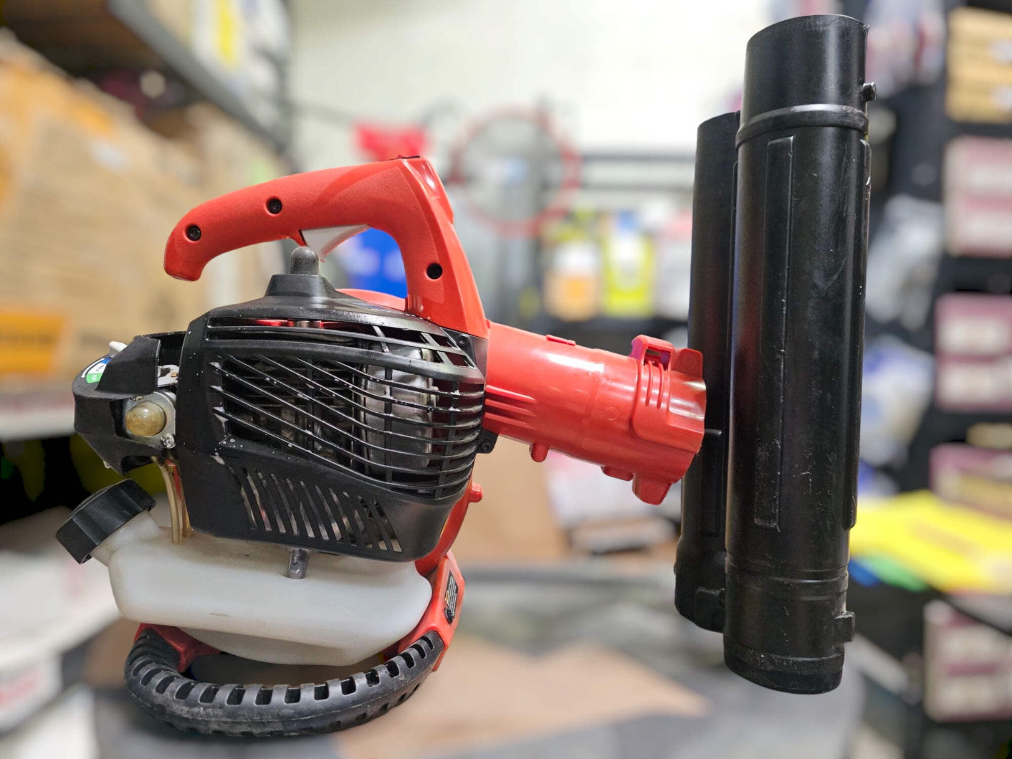 Homelite UT09526 150 MPH at 400 CFM 26cc Gas Powered Handheld Leaf Blower, Vibration-Resistant