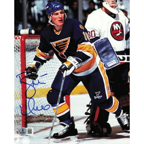 Brett Hull Autographed 8x10 Photo St. Louis Blues Beckett BAS QR #BS30628