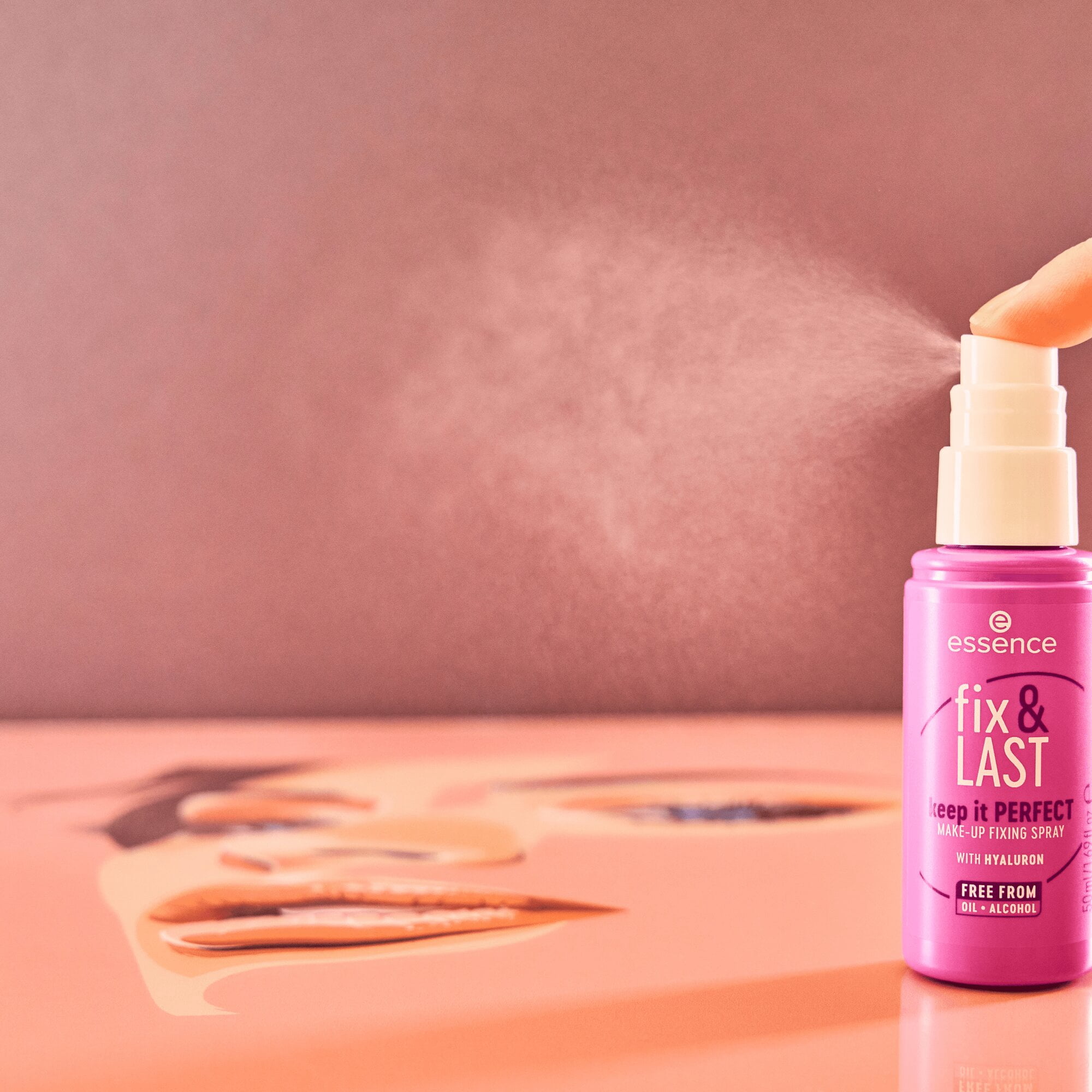 essence Fix & Last Keep It Perfect Make-Up Fixing Spray