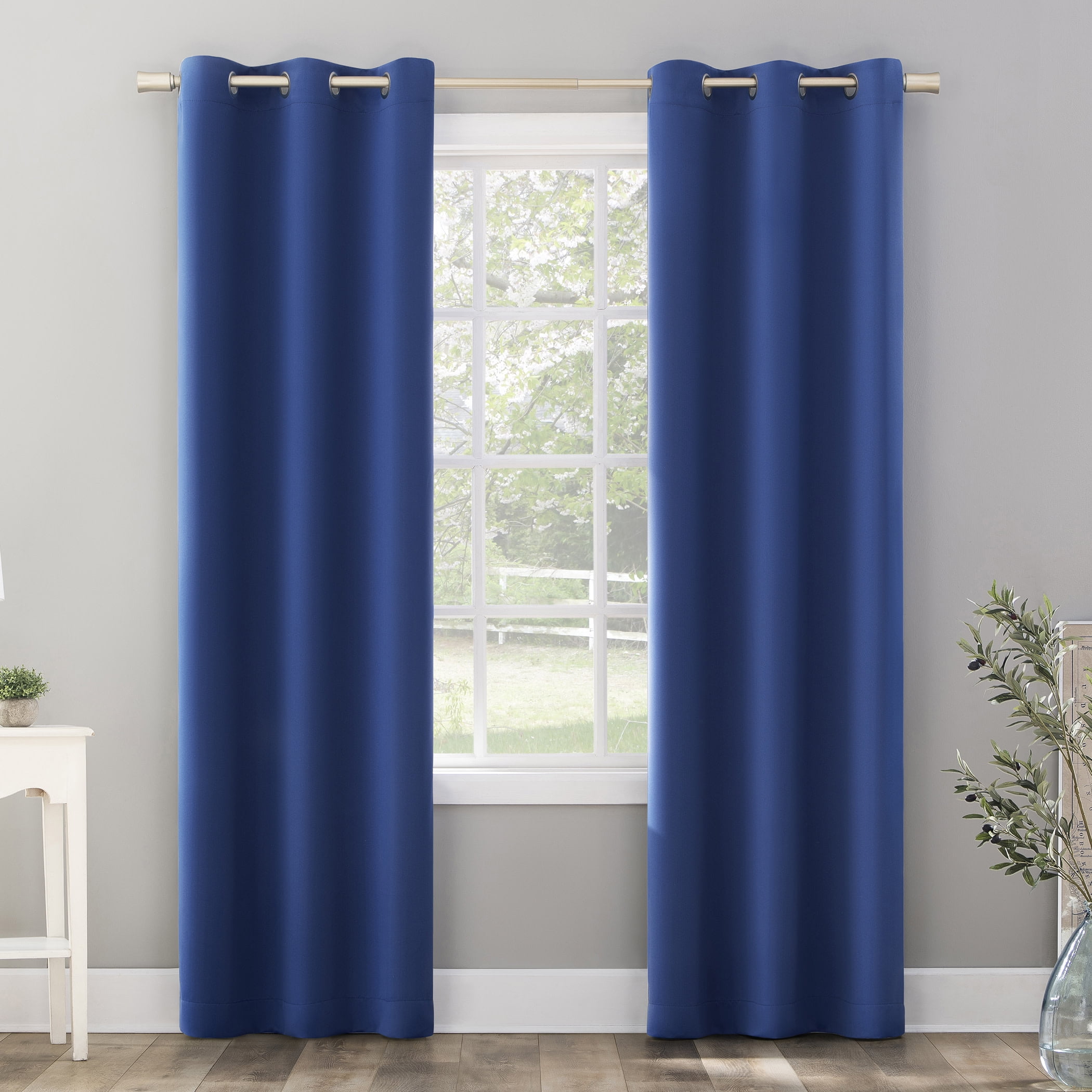 Sun Zero Riley Kids Bedroom Blackout Grommet Curtain Panel, 40" X 95" In Classic Blue