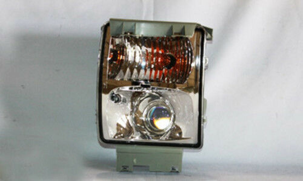 TYC 19-5852-00-1 Replacement Driver Side Fog Light for 2005-2008 Cadillac STS