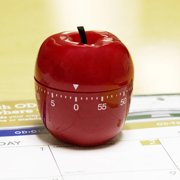 Baumgartens Shaped Timer, 4 dia., Red Apple