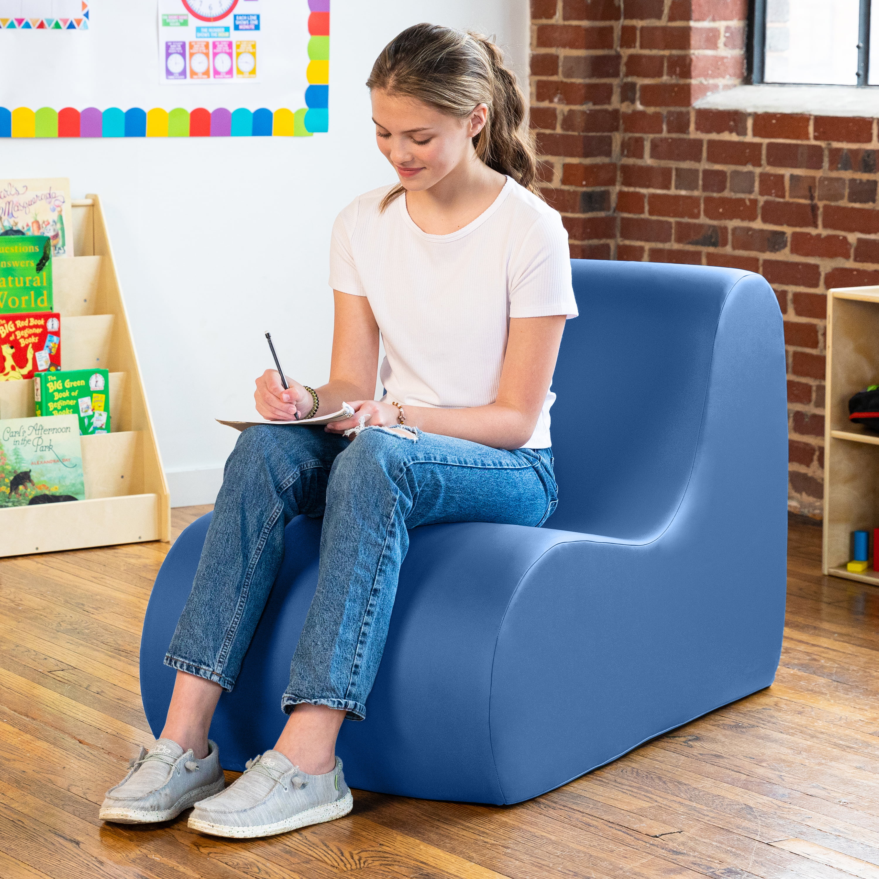Jaxx Midtown Large Classroom Foam Chair with Premium Vinyl Cover – Soothing  Company