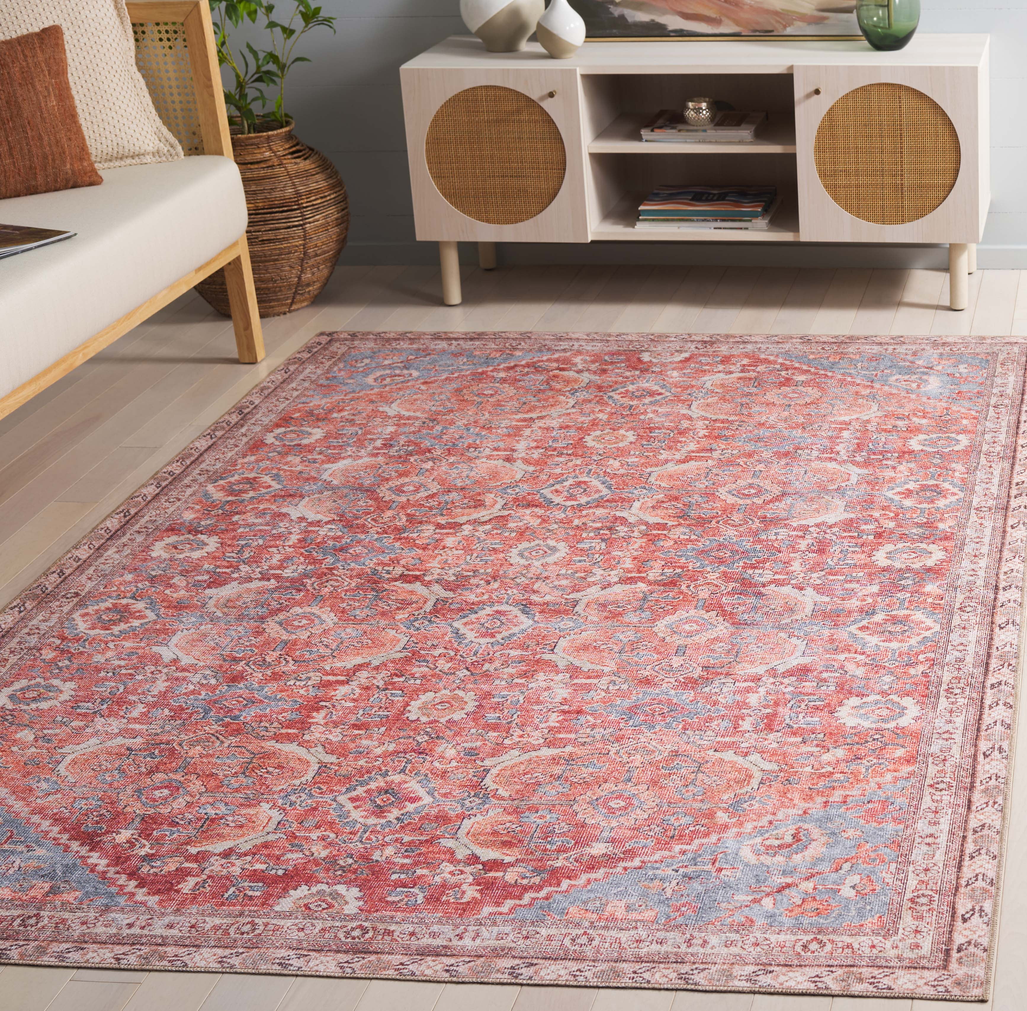 SAFAVIEH Vintage Serapi Carlene Medallion Machine Washable Area Rug, Red/Blue, 6' x 9'