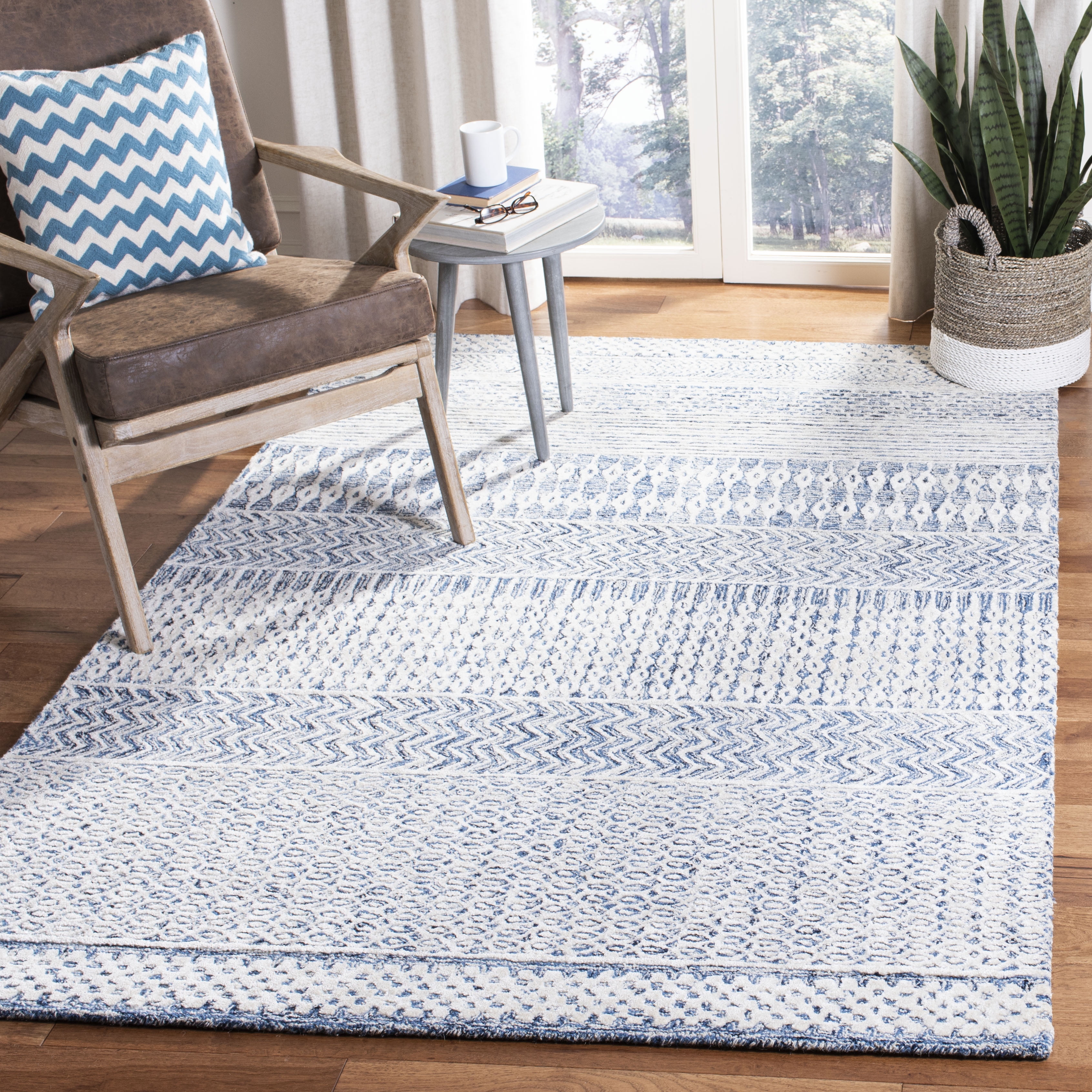 SAFAVIEH Glamour Andreas Geometric Area Rug, Navy/Ivory, 9' x 12'