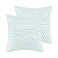 thumbnail image 1 of Merry & Bright de Levtex Home - Gnomo para las fiestas - Fundas de almohada acolchadas estilo europeo (66 x 66 cm) - Micro guinga - Rojo y blanco - Reversible - Algodón/poliéster, 1 of 3