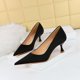 thumbnail image 5 of Zapatos de tacón alto de copa de vino sencillos y versátiles de moda de primavera y otoño, zapatos de mujer de boca baja con punta de seda y tacón medio, 5 of 5