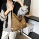 thumbnail image 3 of Bolso Mano para Axila Holgado Compras Femenino, 3 of 9