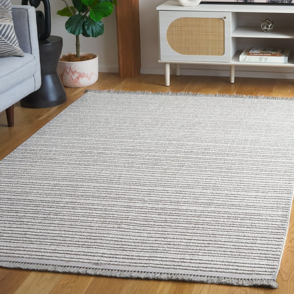 SAFAVIEH Camden Britton Distressed Area Rug, Gray, 5'3" x 7'6"