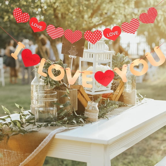 LABSERRON 2Pcs Valentine's Day Felt Banner Heart Shape Engagement Loving Design Paper Decorative Props 11.8X6.7X0.04In