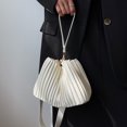 thumbnail image 4 of Bolso Bolsos cruzados de hombro plisados ​​de moda Bolsos de mujer de cuero PU (Beige), 4 of 5