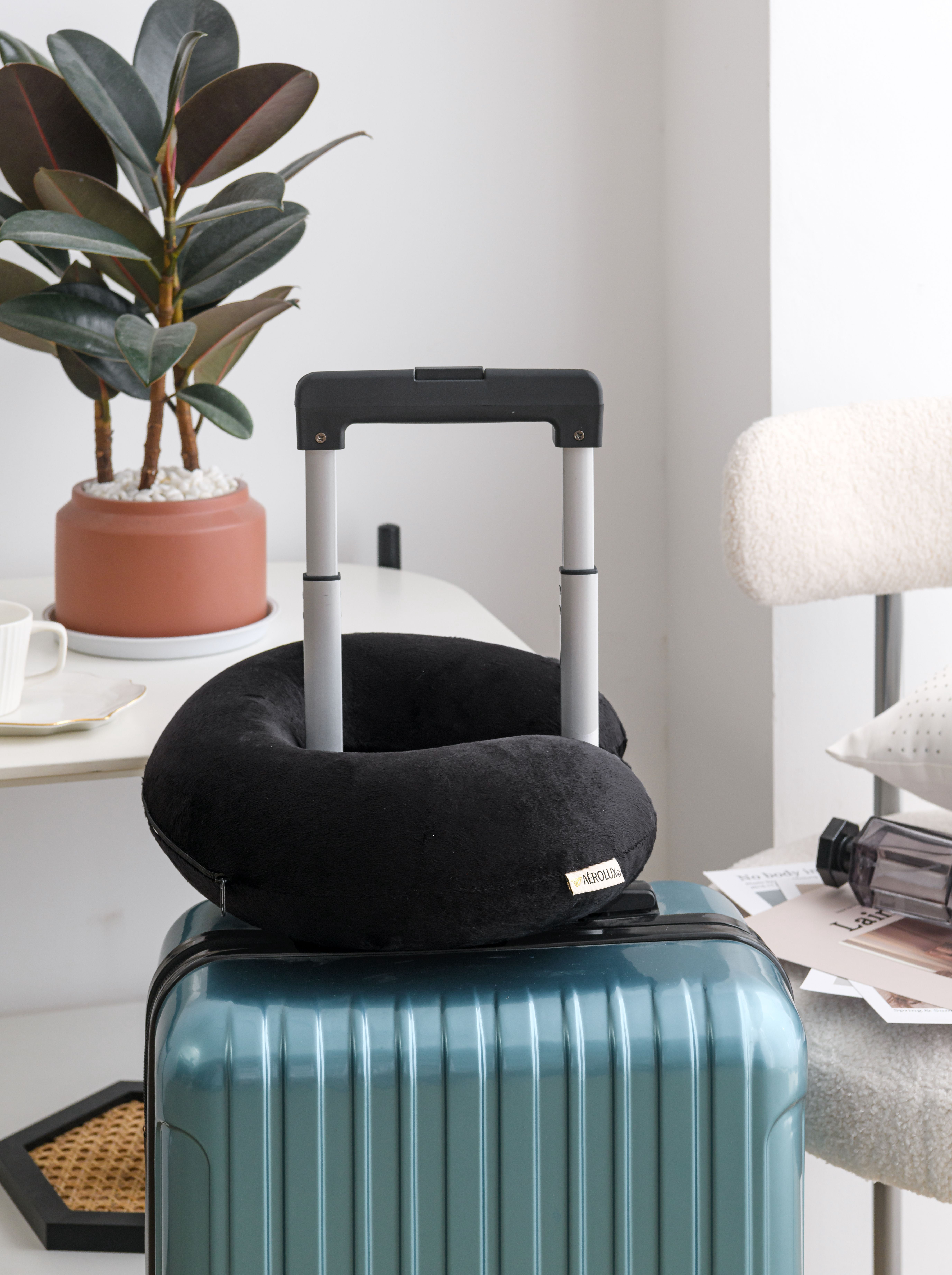 Aero Lux® Bon Voyage 2-Piece Travel Set - Memory Foam Travel Neck Pillow and Eye Mask, Black