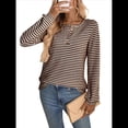 thumbnail image 3 of Camiseta Informal de Punto de Larga con Cuello Redondo y Botones A Rayas para Mujer Color Café M, 3 of 9