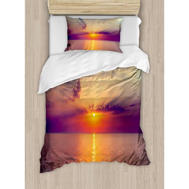 Juego de Funda Nórdica, Amanecer Majestuoso en el Tranquilo Horizonte Marino Rayos del Alba Nubes