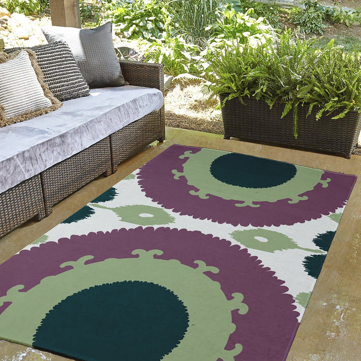 Simply Daisy 3' x 5' Green Boho Chenille Indoor/Outdoor Rug