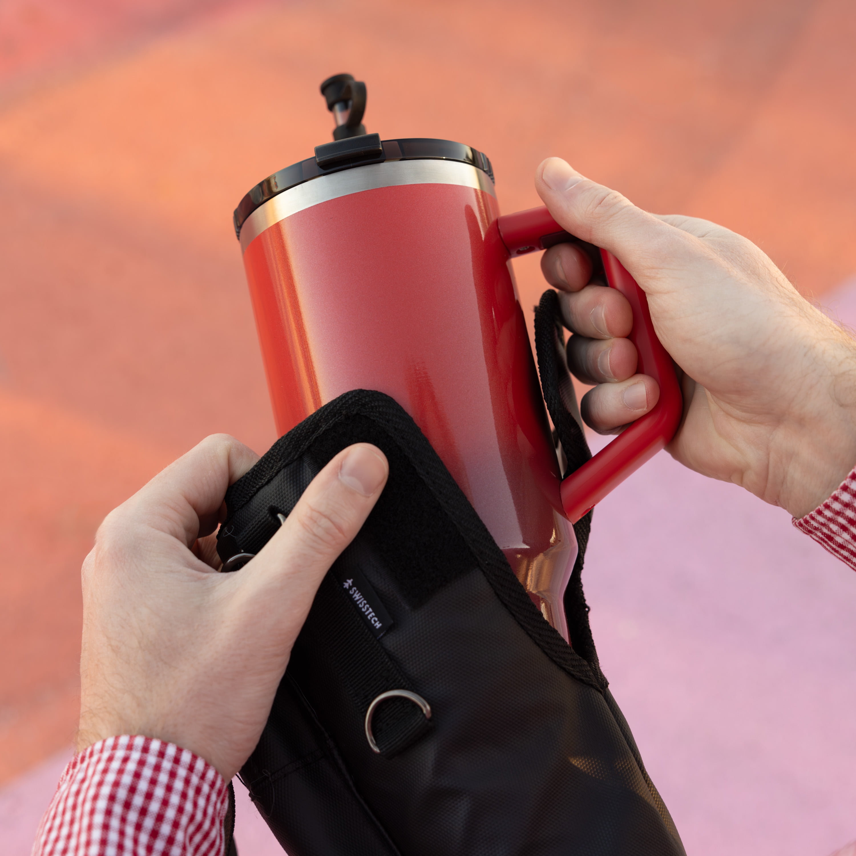 Swiss Tech 40 oz Triple Wall Insulated Tumbler with Ceramic Coating & Travel Bag, Red