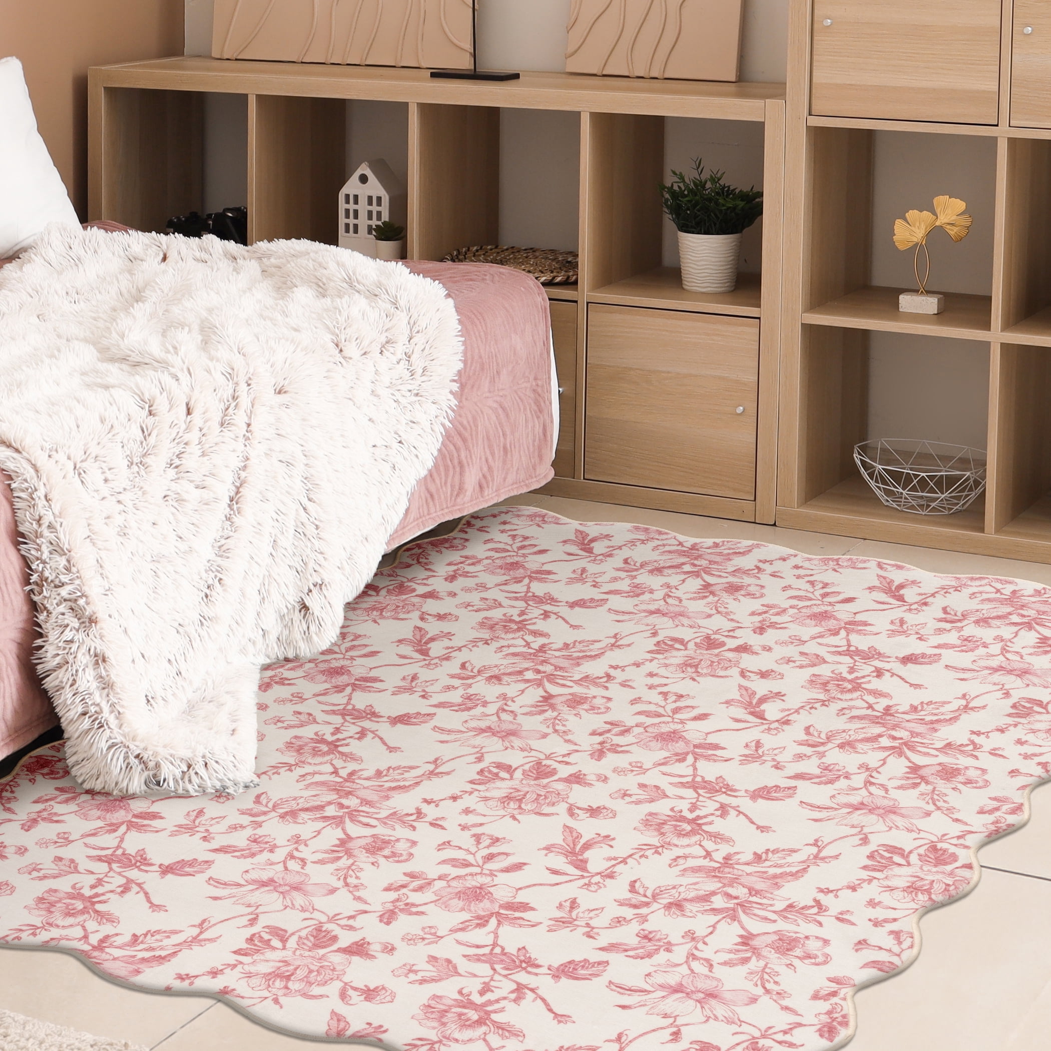 Mainstays Pink Floral Faux Fur Scalloped Indoor Area Rug, 5 ft x 7 ft
