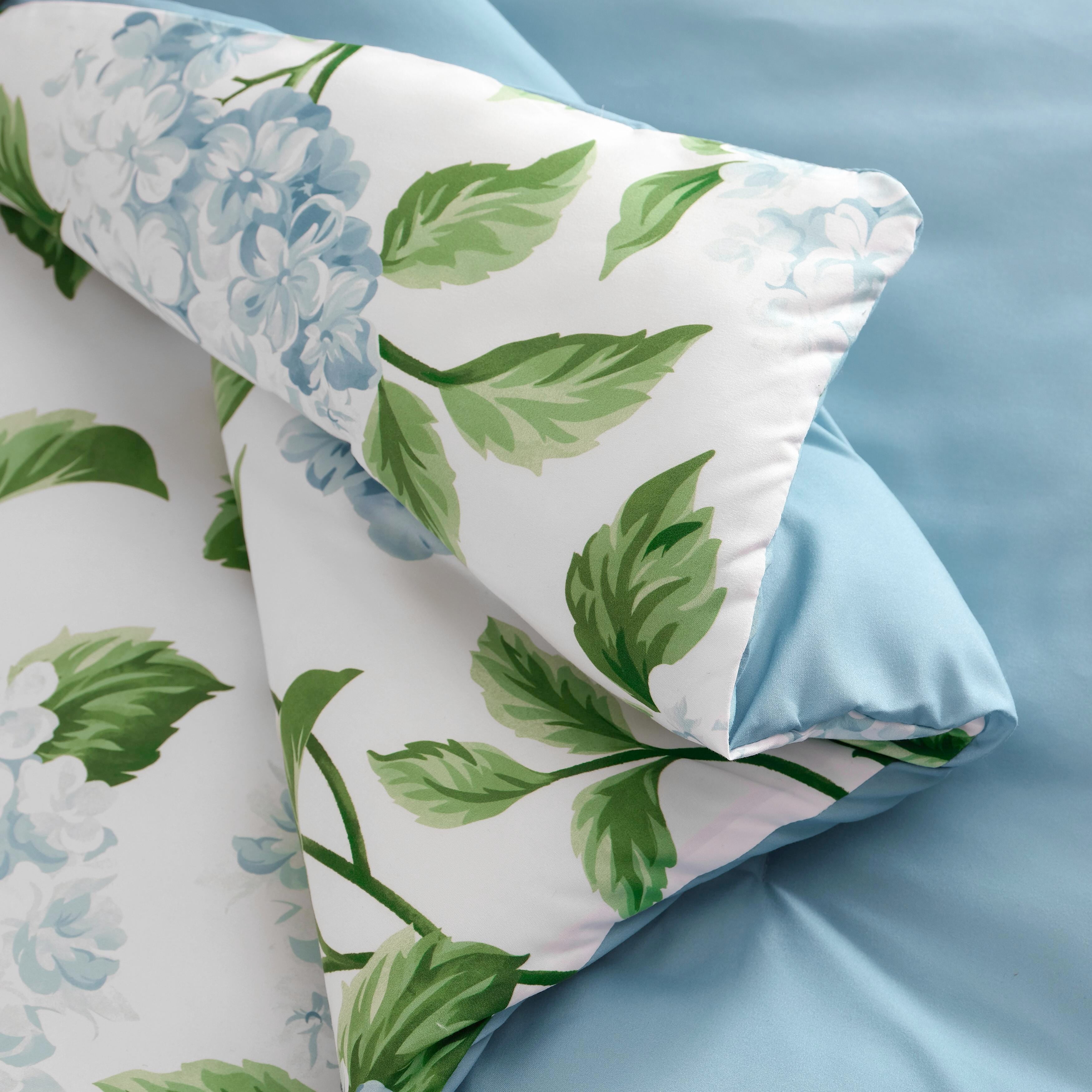 Martha Stewart Everyday Harper Hydrangea Gingham 7-Piece Microfiber King Comforter Set