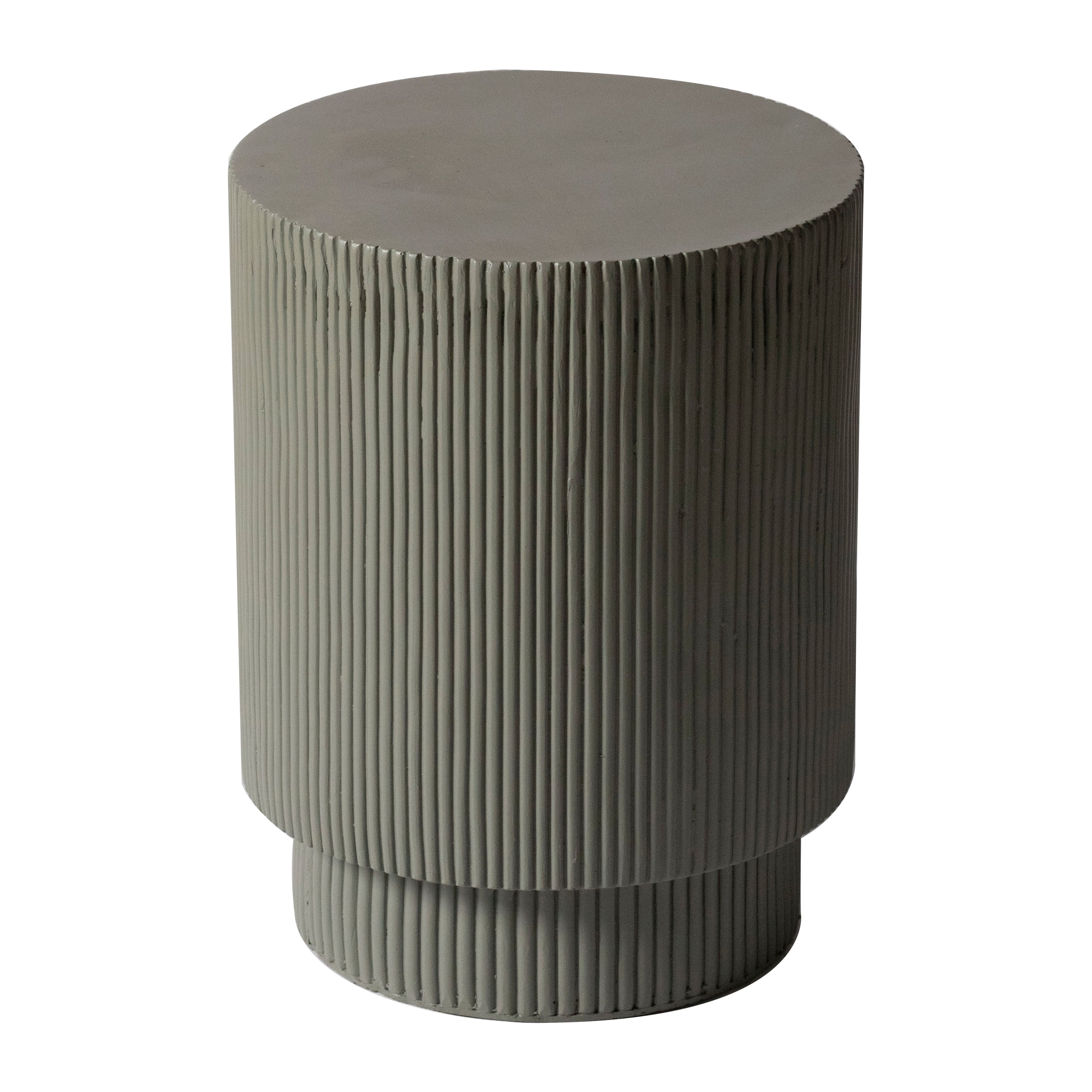 LeisureMod Modern Side Table Round Fiberstone Top Accent End Table for Home, Outdoor Patio, Living Room Sofa, Weather-Resistant, Eden Series in Grey