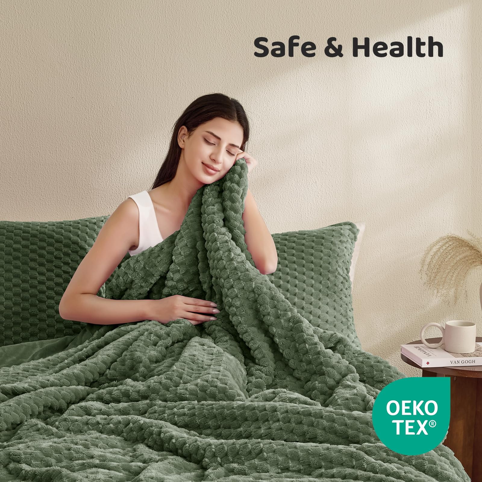 Petrichor Cozy Flannel Comforter Set, Warm and Soft Twin Size Quilt for Winter, 3 Piece Bedding Set with 2 Pillowcases, Green