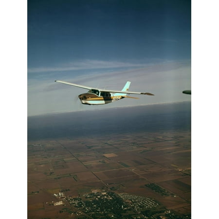 Parkzone Cessna 210 Centurion - Cessna 210 Centurion Flying Print Wall Art