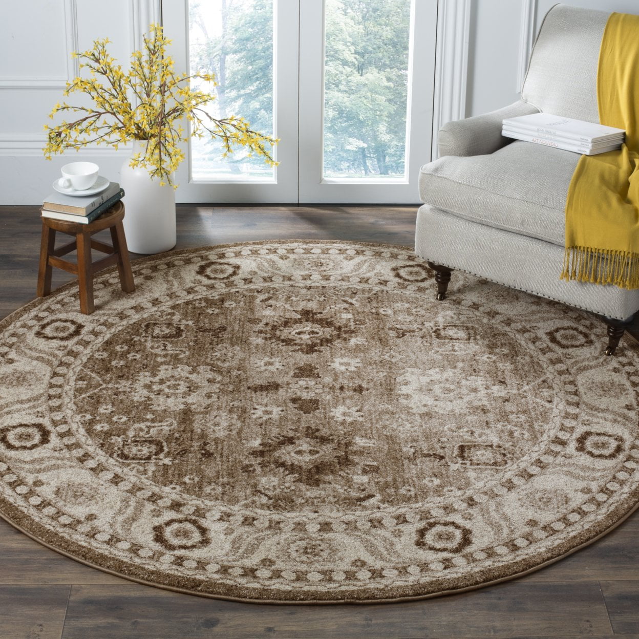 SAFAVIEH Vintage Hamadan Pema Traditional Area Rug, Taupe, 5'3" x 5'3" Square