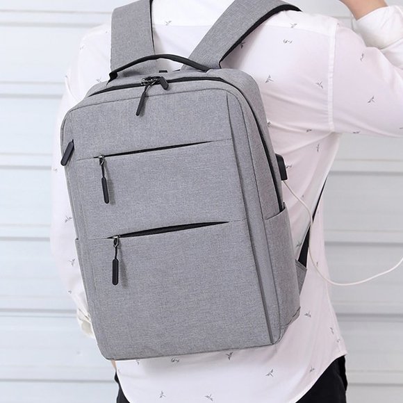 Vrorvz Pochette de Voyage pour Disques de Console de Jeu Versions Numériques Manettes et Accessoires avec Port de Chargement USB Sac Bandoulière Grande Capacité pour Transport Facile et Protection Multiple