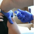 thumbnail image 4 of Skintx Medical Grade Nitrile Disposable Gloves, CB2-50010-M-BX, (Pack of 200), 4 of 5
