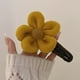 thumbnail image 1 of XWSHYW Herramientas de Belleza Temperamento y Horquilla de Flores de Invierno para Mujer, Parte Posterior de La Pinza para El Pelo, Tocado, Pinza de Flores, 1 of 3