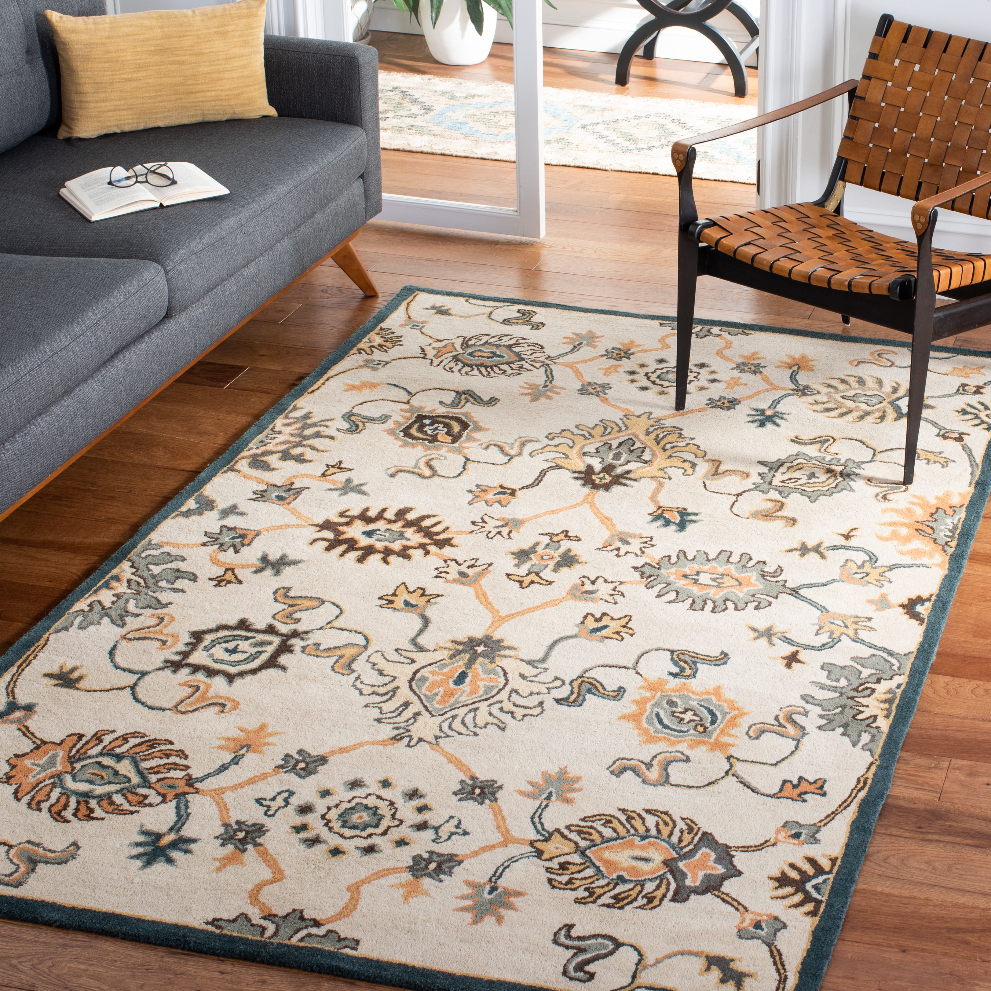 SAFAVIEH Heritage Neofit Floral Area Rug, Beige/Ivory, 5' x 8'