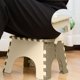 thumbnail image 4 of Taburete plegable de plástico beige compacto y duradero para niños y adultos, perfecto para aventuras al aire libre, 4 of 6