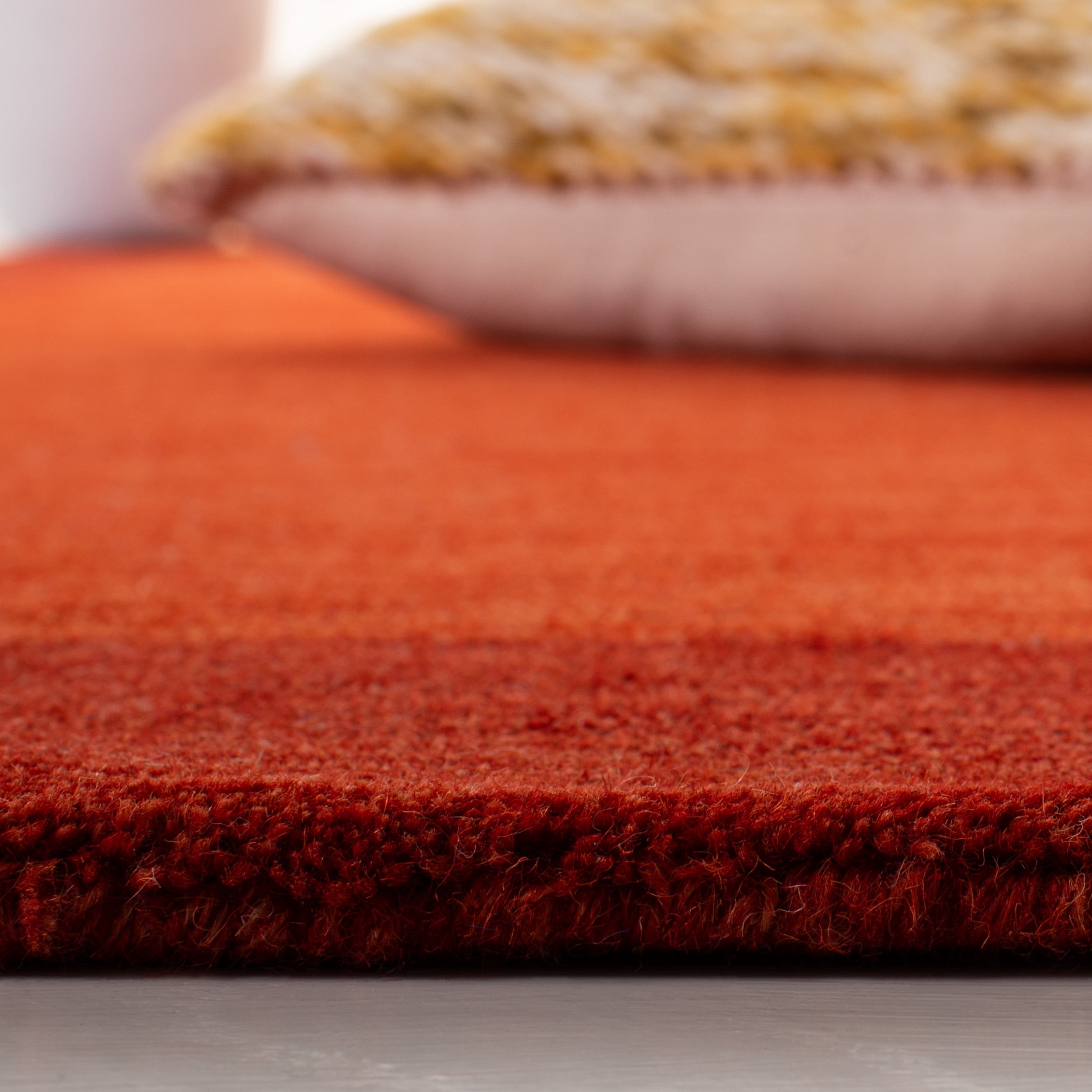 Safavieh Himalaya Addie Solid Wool Runner Rug, Red, 2'3" x 8'