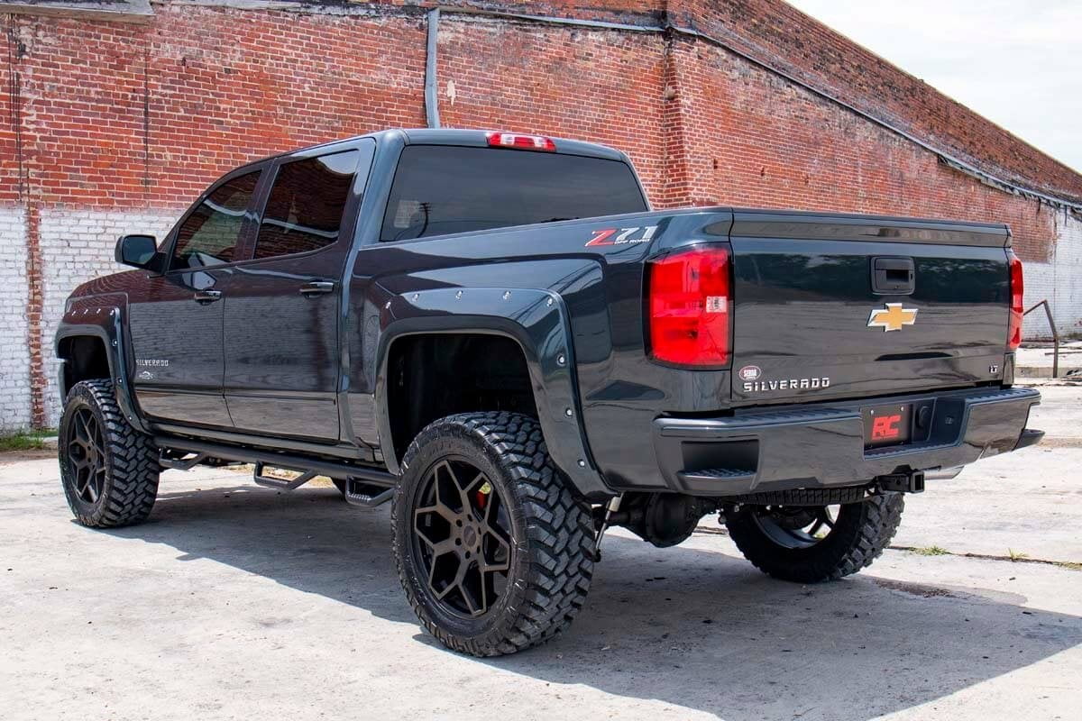 Rough Country 7.5" Lift Kit (fits) 07-13 Chevy Silverado GMC Sierra 1500 4WD