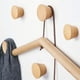 thumbnail image 1 of Gancho para abrigos de madera, ganchos de pared, 5 uds., ganchos para abrigos redondos, gancho para puerta, para pared, decoración del hogar, sala de estar, baño, madera de haya, 1 of 5
