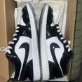 thumbnail image 3 of Ni - ke Air Jordan 1 Low SE Concord DV1309-100 Mens Size 14 Panda Pre-owned White Black, 3 of 5