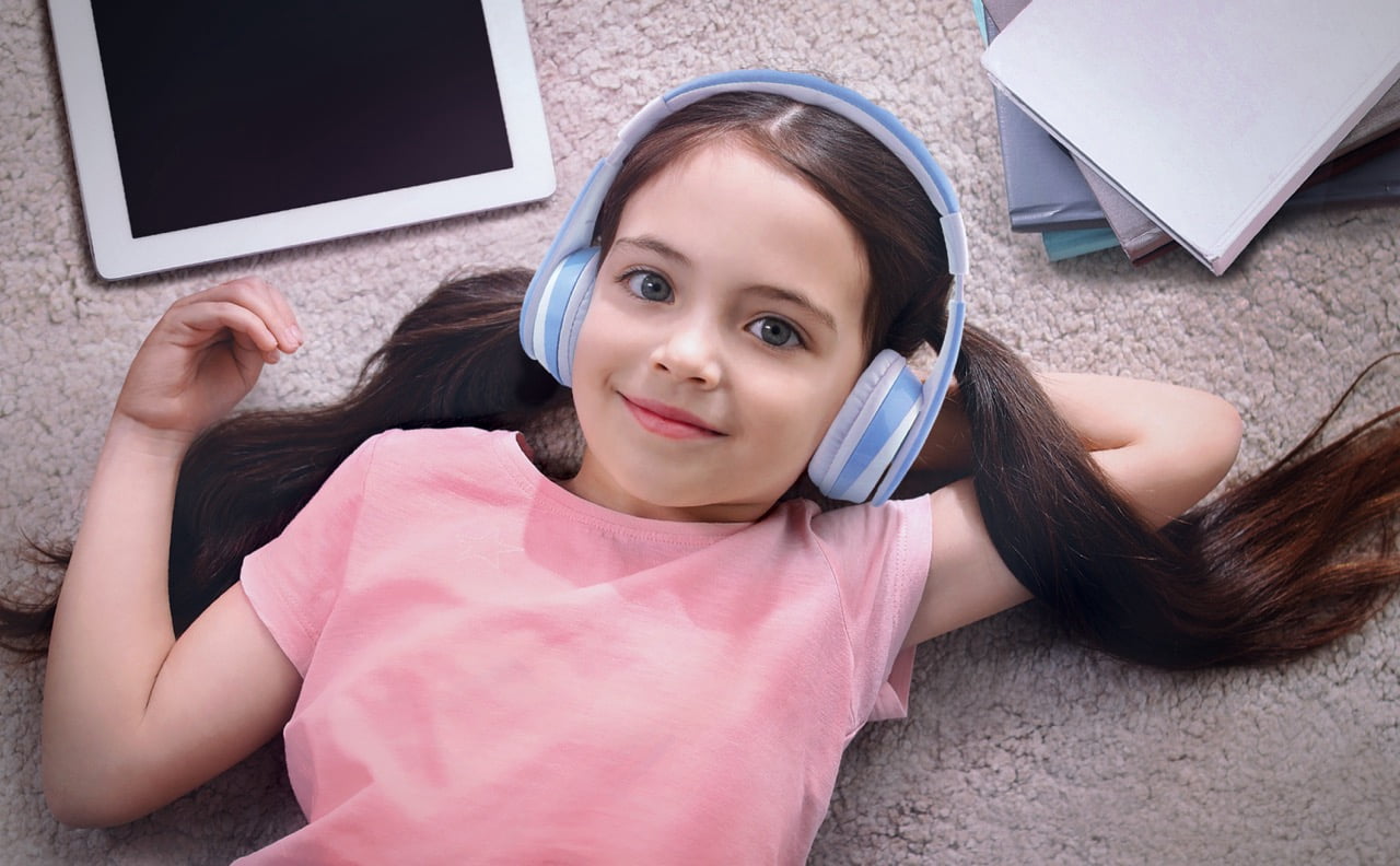 ekids Disney Frozen Kids Bluetooth Headphones, Wireless Headphones with Microphone Includes Aux Cord