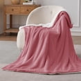 thumbnail image 3 of Manta Bedsure GentleSoft de forro polar sherpa, 130 x 150 cm, 3 of 8