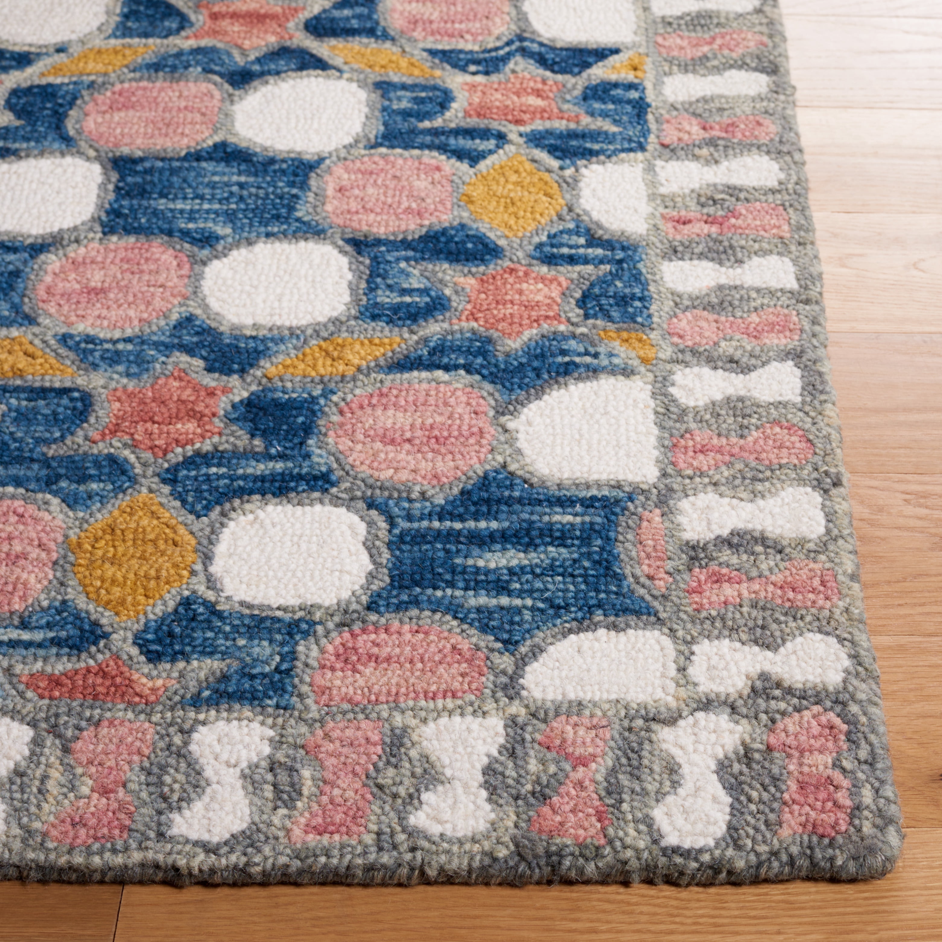 SAFAVIEH Aspen Vincent Geometric Area Rug, Grey/Pink, 4' x 6'