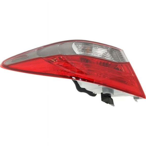 Tail Light Driver Side Outer For 2015-2017 Toyota Camry