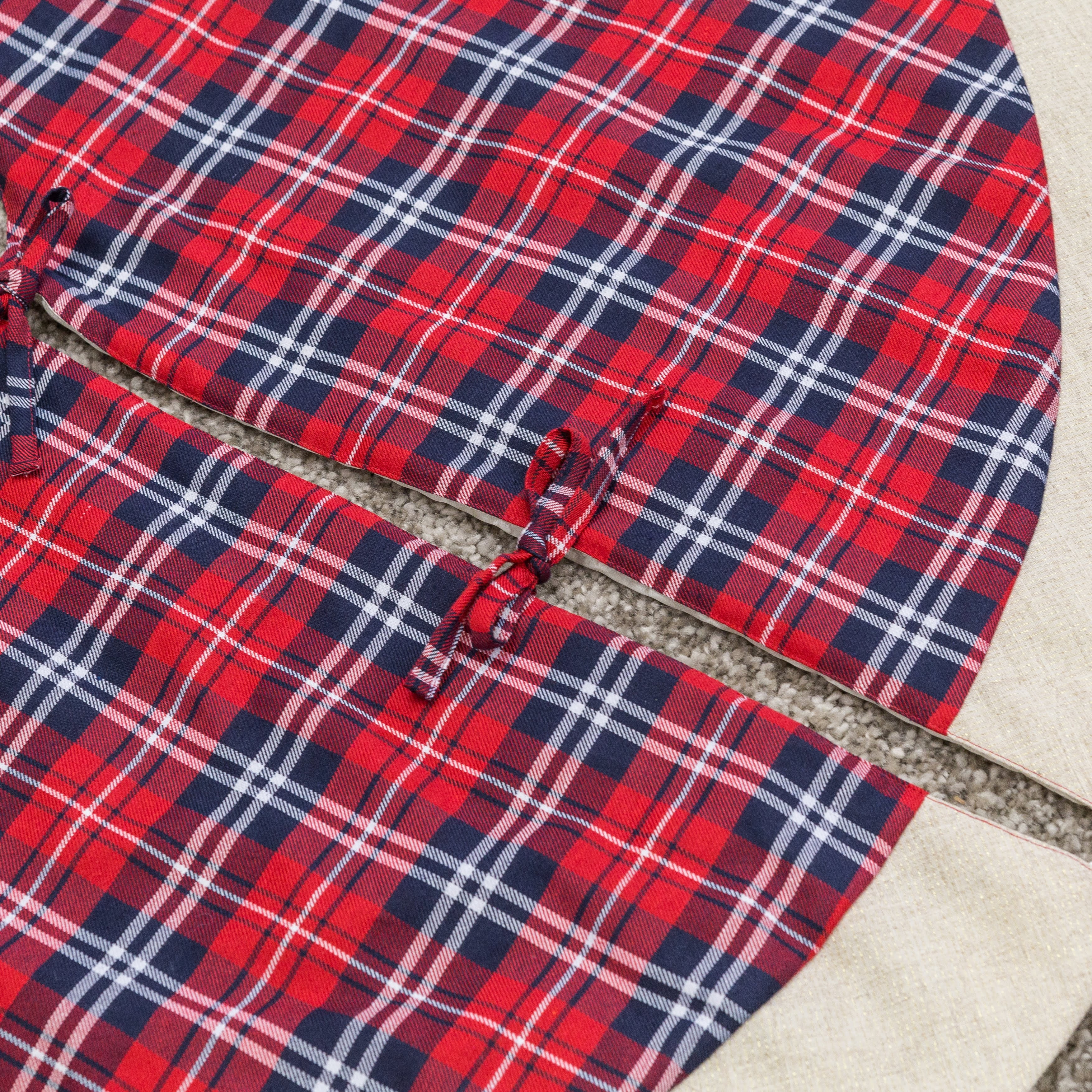 Reindeer 56 in. Red Christmas Tree Skirt